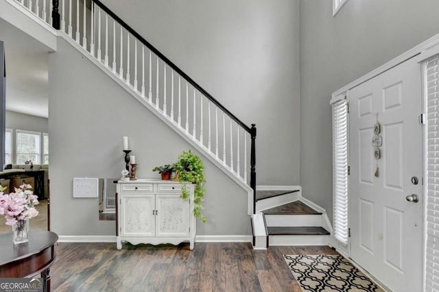 1053 Hawk Creek Trail, Lawrenceville, GA 30043
