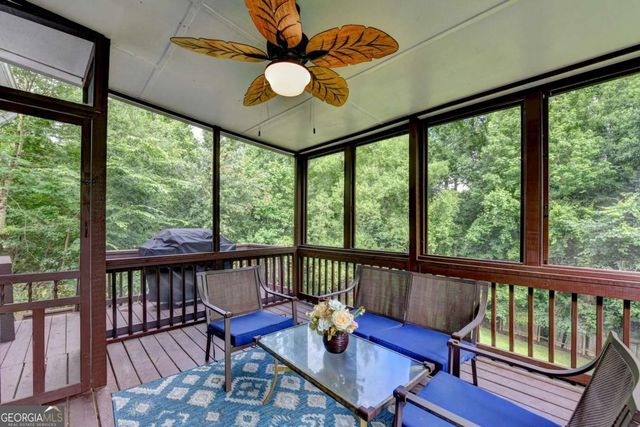 1053 Hawk Creek Trail, Lawrenceville, GA 30043