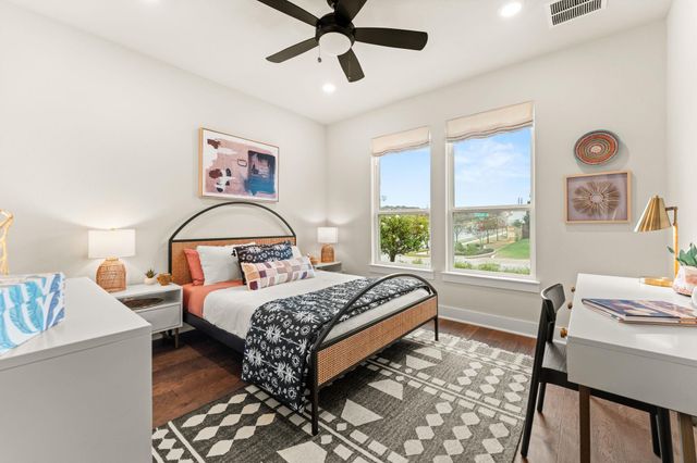 6514 Velvet Leaf LN, Buda, TX 78610