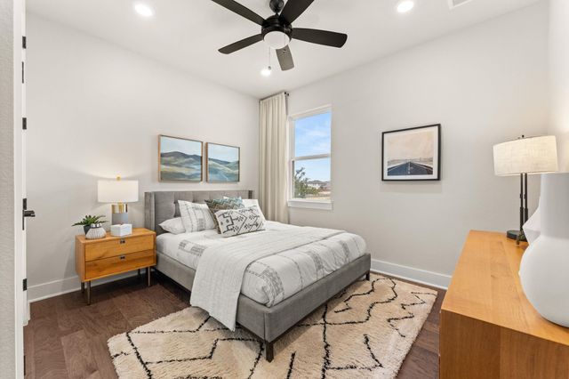 6514 Velvet Leaf LN, Buda, TX 78610