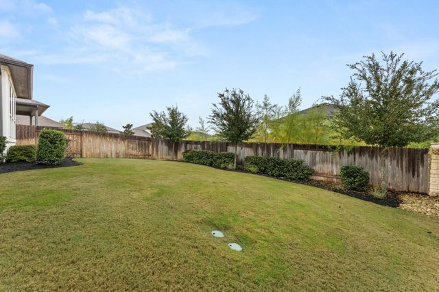 6514 Velvet Leaf LN, Buda, TX 78610