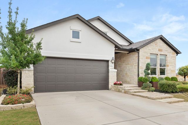 6514 Velvet Leaf LN, Buda, TX 78610