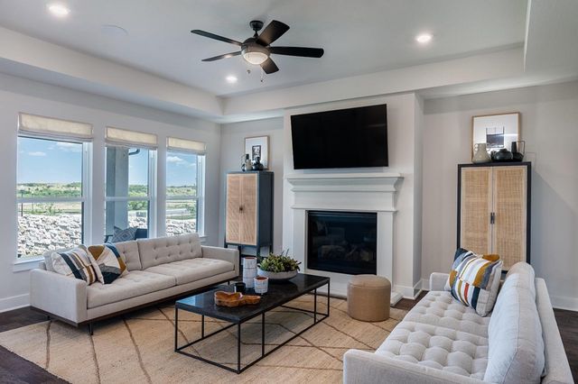 6514 Velvet Leaf LN, Buda, TX 78610