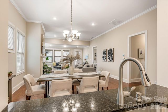 8306 Festival Way, Charlotte, NC 28215