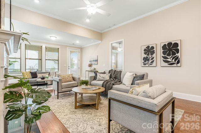 8306 Festival Way, Charlotte, NC 28215