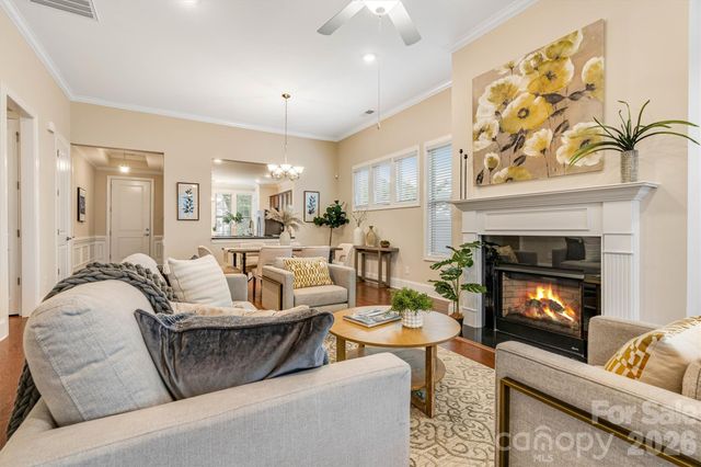 8306 Festival Way, Charlotte, NC 28215