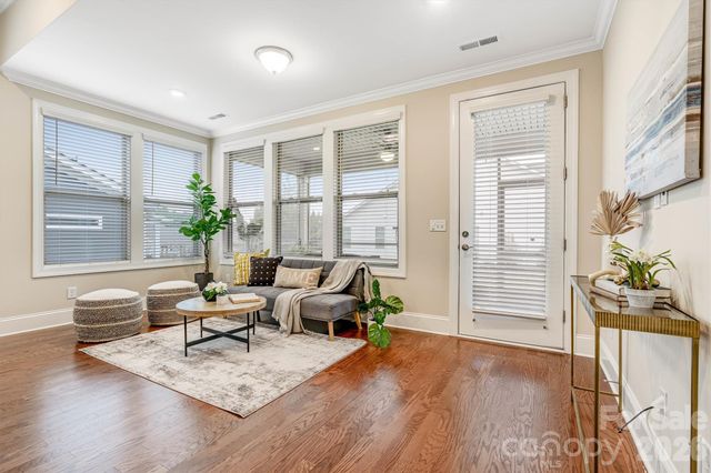 8306 Festival Way, Charlotte, NC 28215