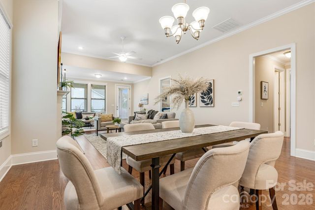 8306 Festival Way, Charlotte, NC 28215