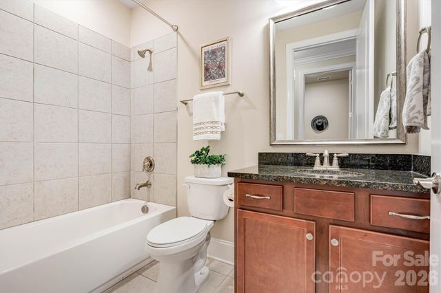 8306 Festival Way, Charlotte, NC 28215