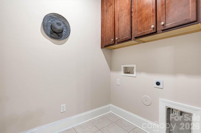 8306 Festival Way, Charlotte, NC 28215
