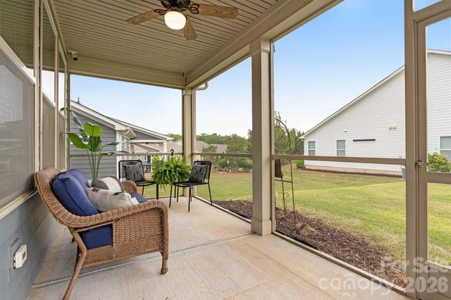 8306 Festival Way, Charlotte, NC 28215