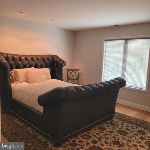 37 W SIDE DR, Rehoboth Beach, DE 19971