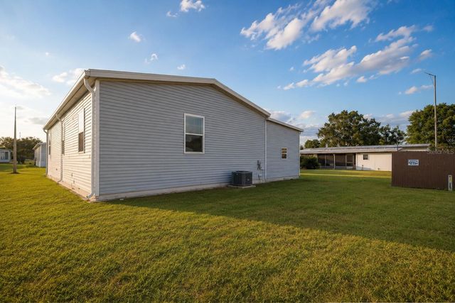10029 HAMP DRIVE, Dade City, FL 33525