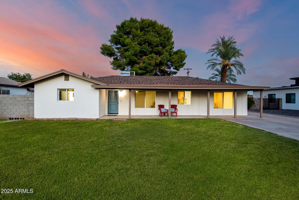 2231 N 38TH Way, Phoenix, AZ 85008