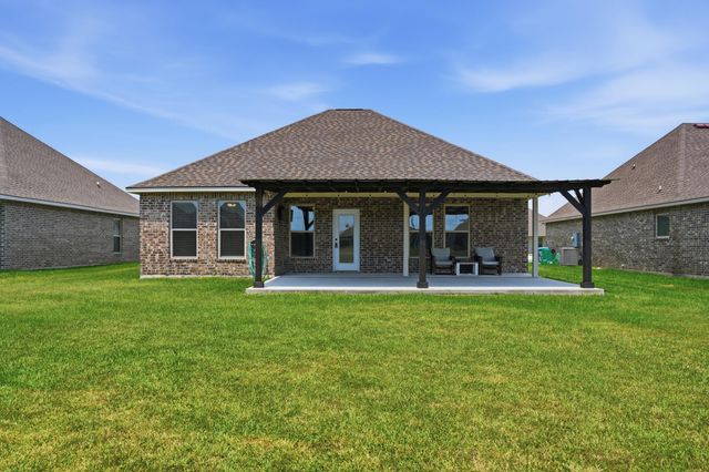 1799 Poeyfarre, Lake Charles, LA 70611