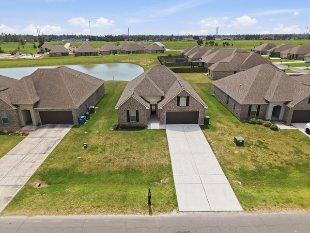 1799 Poeyfarre, Lake Charles, LA 70611