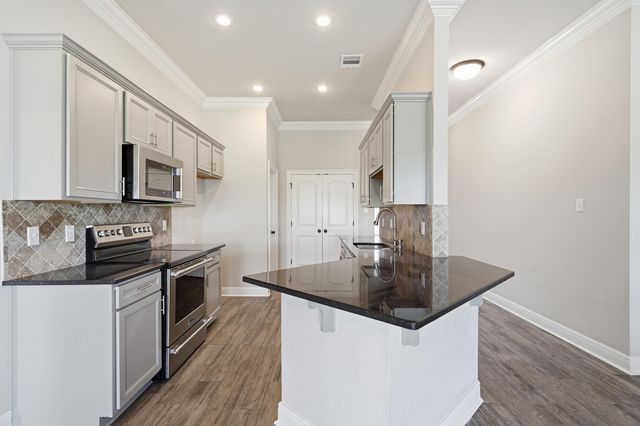 1799 Poeyfarre, Lake Charles, LA 70611