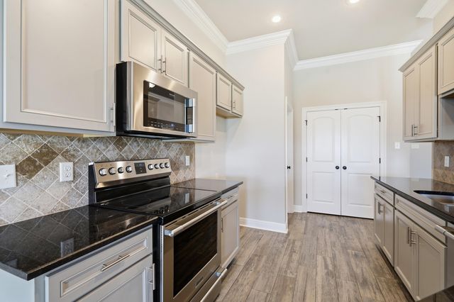 1799 Poeyfarre, Lake Charles, LA 70611