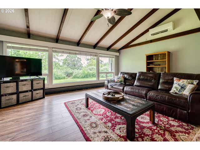 315 SCOTT HILL Rd, Woodland, WA 98674