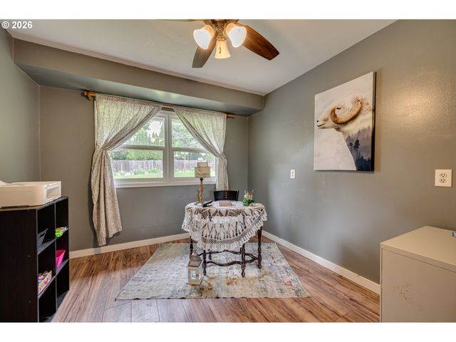315 SCOTT HILL Rd, Woodland, WA 98674