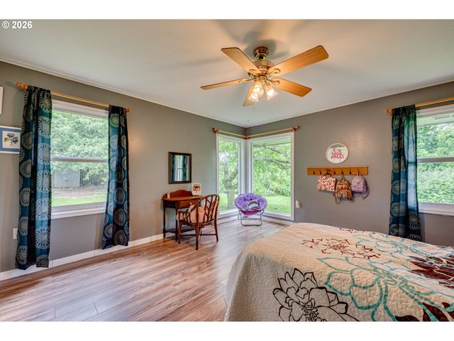 315 SCOTT HILL Rd, Woodland, WA 98674