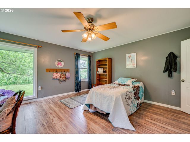 315 SCOTT HILL Rd, Woodland, WA 98674
