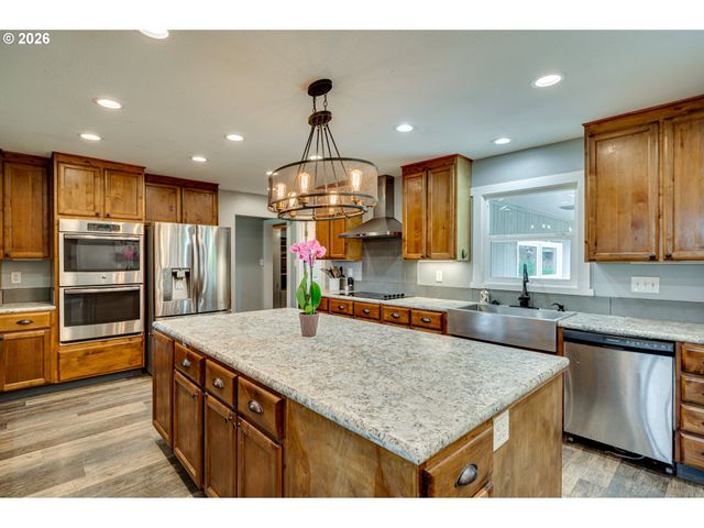 315 SCOTT HILL Rd, Woodland, WA 98674