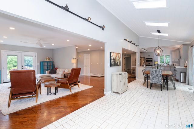216 Bluff View Drive, Guilford, CT 06437