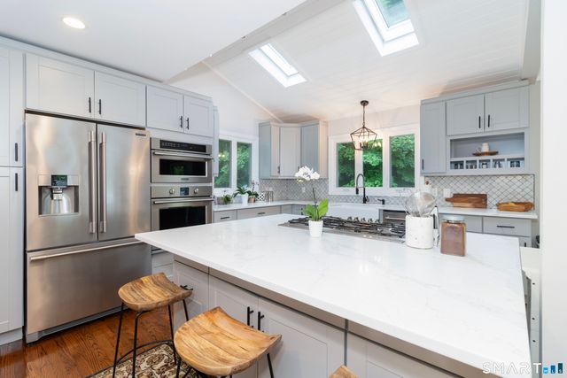 216 Bluff View Drive, Guilford, CT 06437