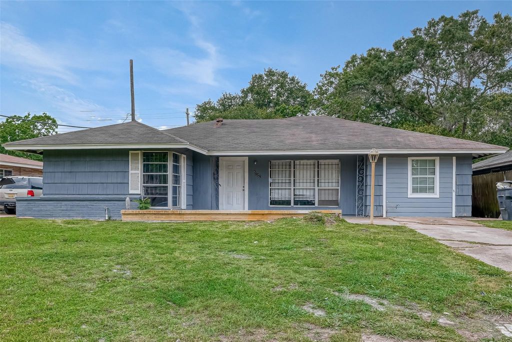 7658 Belbay Street, Houston, TX 77033
