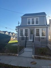 105-03 221st Street 3, Queens Village South, NY 11429