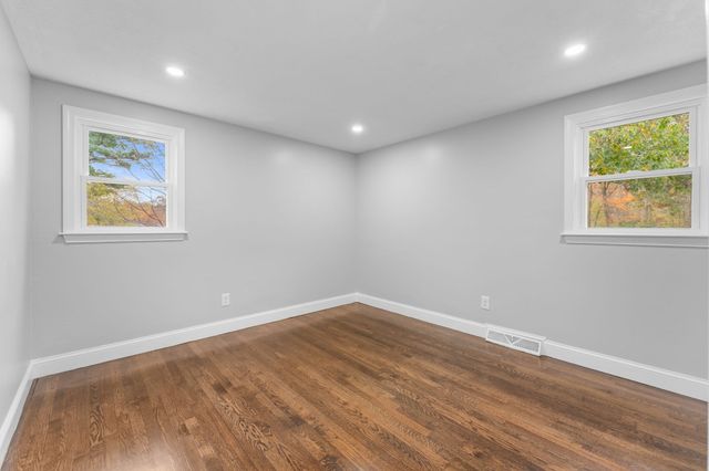 124 Auburn St, Whitman, MA 02382
