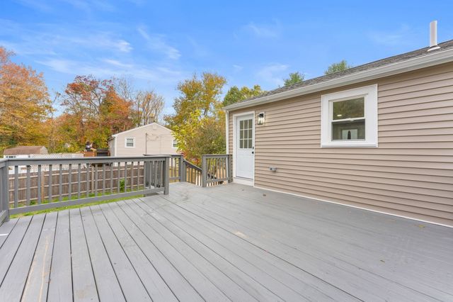 124 Auburn St, Whitman, MA 02382