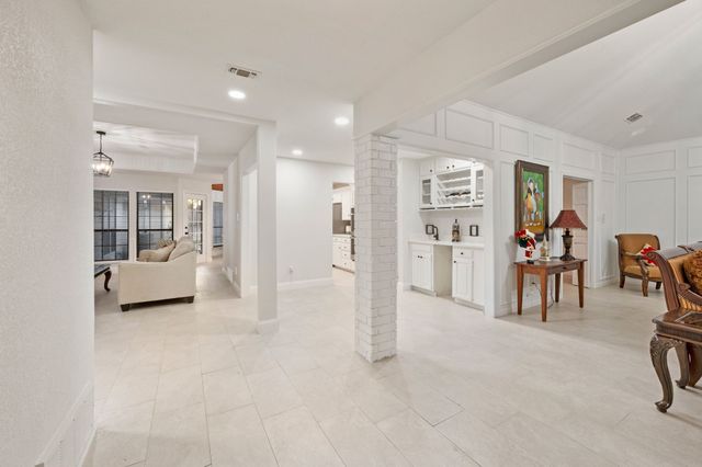 3512 Cliffwood Drive, Colleyville, TX 76034