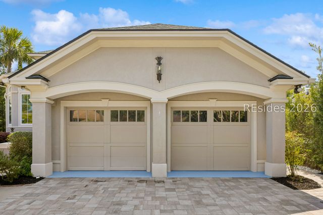 39 Royal Pointe Dr, Hilton Head Island, SC 29926