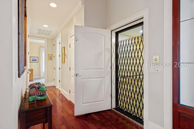 39 Royal Pointe Dr, Hilton Head Island, SC 29926