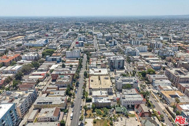 905 S Catalina Street, Los Angeles, CA 90006