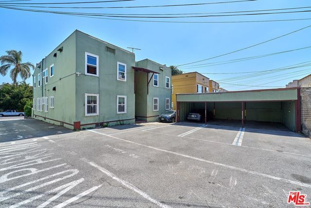905 S Catalina Street, Los Angeles, CA 90006