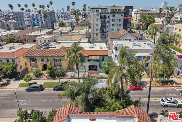 905 S Catalina Street, Los Angeles, CA 90006
