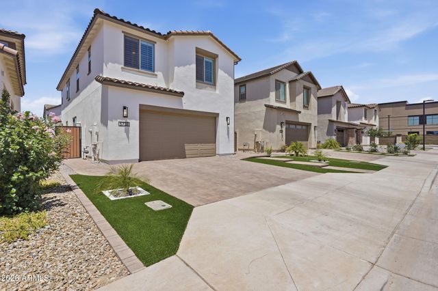 5738 S BOULDER Street, Gilbert, AZ 85298