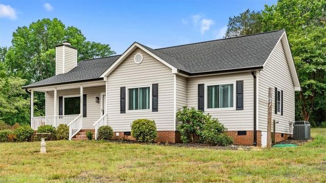 8309 Deep Valley Road, Summerfield, NC 27358