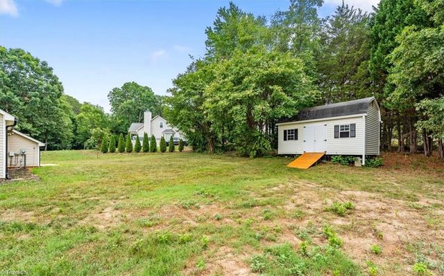8309 Deep Valley Road, Summerfield, NC 27358