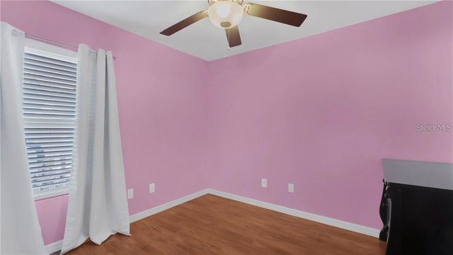 431 MIDWAY AVENUE, Mascotte, FL 34753