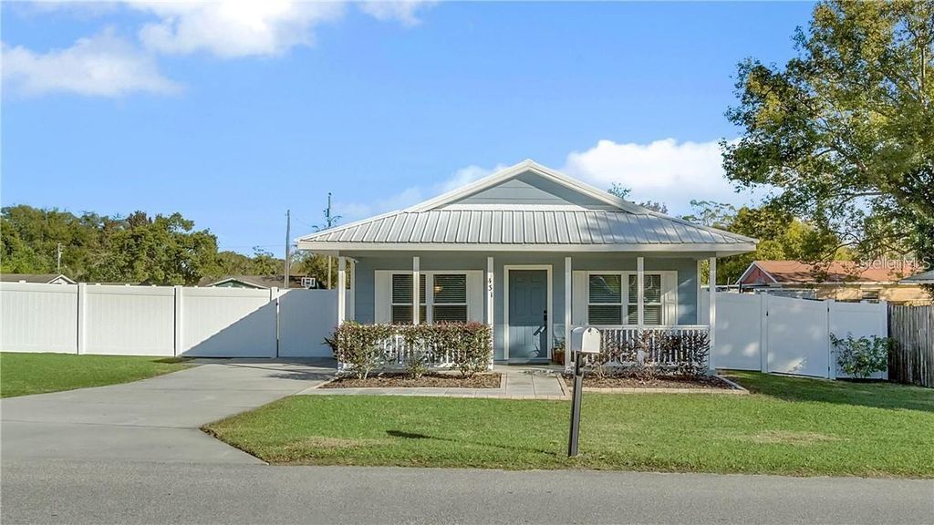 431 MIDWAY AVENUE, Mascotte, FL 34753