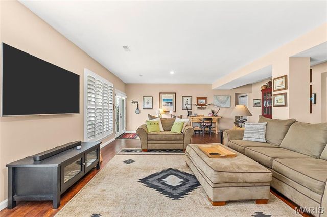 145 Brickyard Drive, Golden Eagle, IL 62036