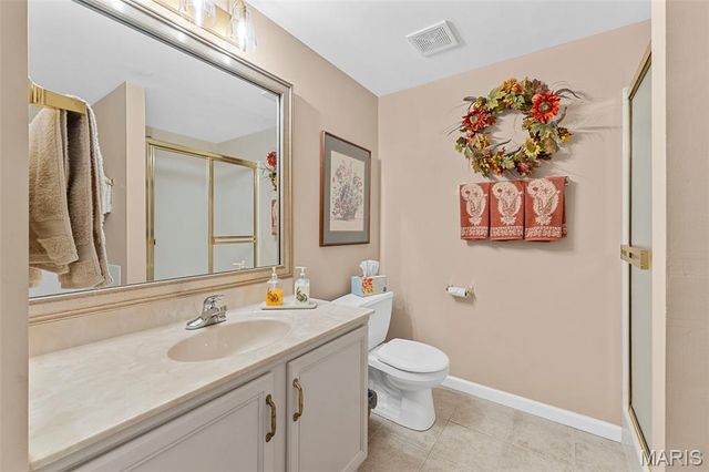 145 Brickyard Drive, Golden Eagle, IL 62036