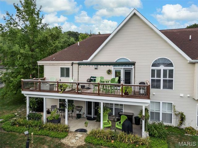 145 Brickyard Drive, Golden Eagle, IL 62036