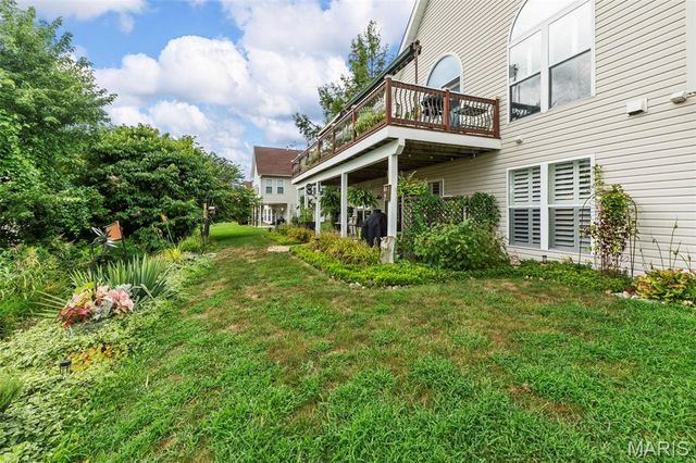 145 Brickyard Drive, Golden Eagle, IL 62036