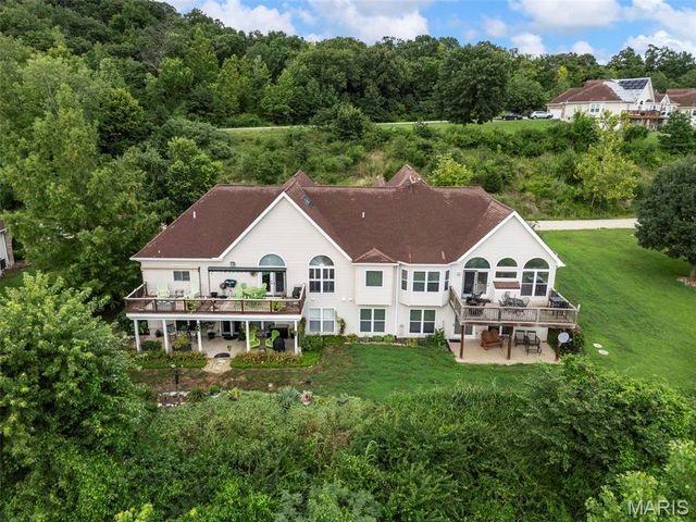 145 Brickyard Drive, Golden Eagle, IL 62036