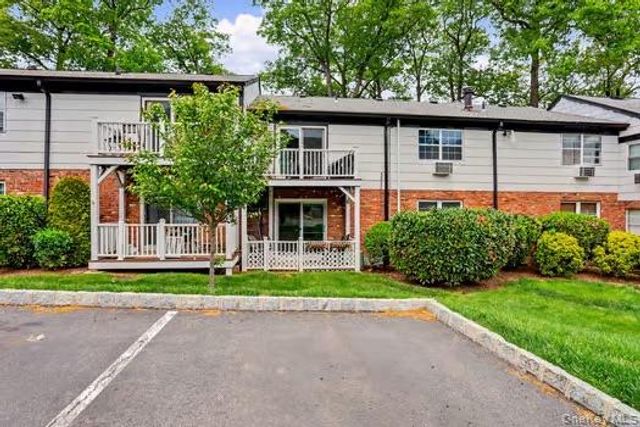 129 Parkside Drive, Suffern, NY 10901